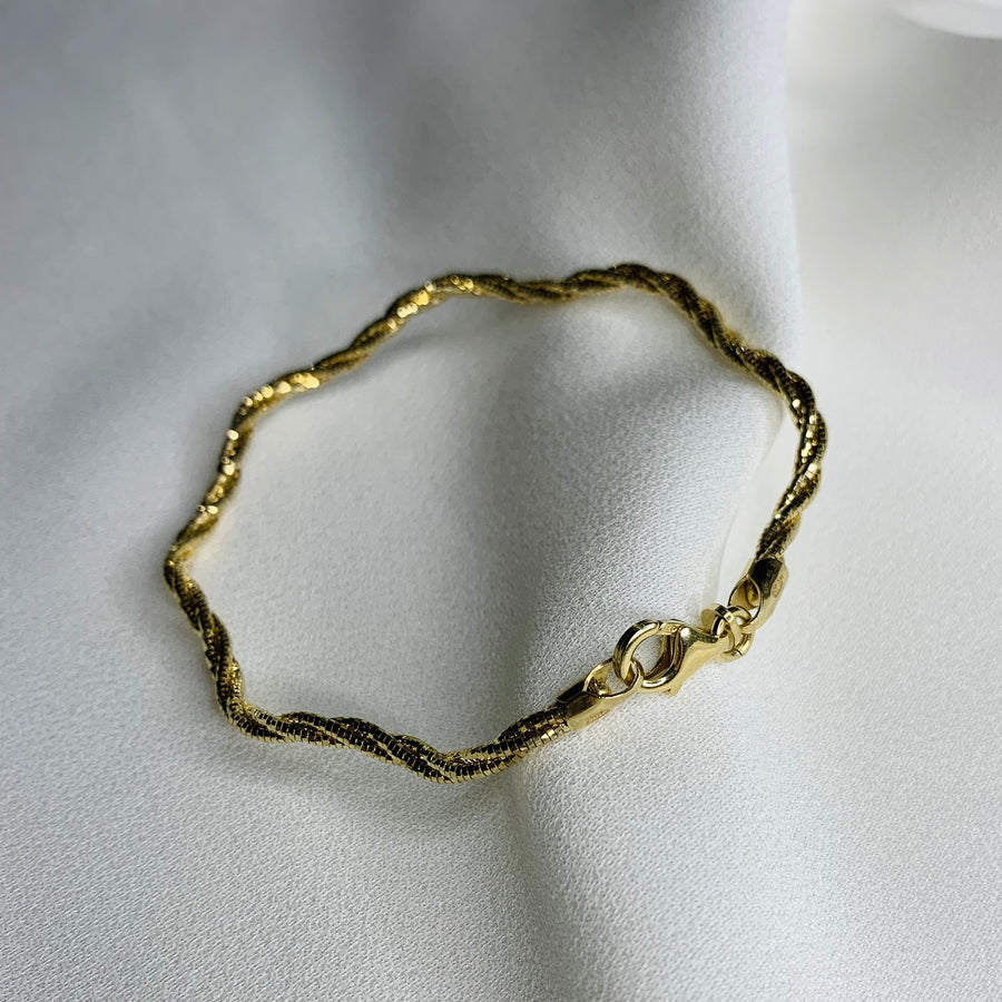 Wavy Bracelet in Gold
