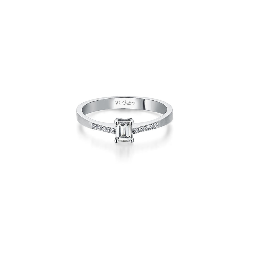 Nora Petite Baguette 18K Gold Diamond Ring